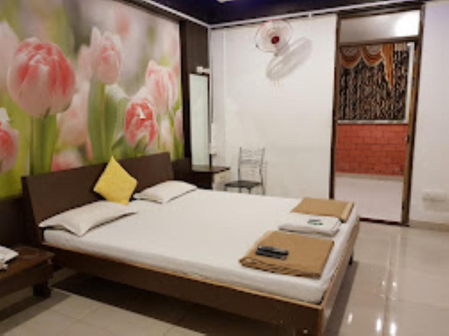 Hotel Maratha Palace,萨塔拉 外观 照片