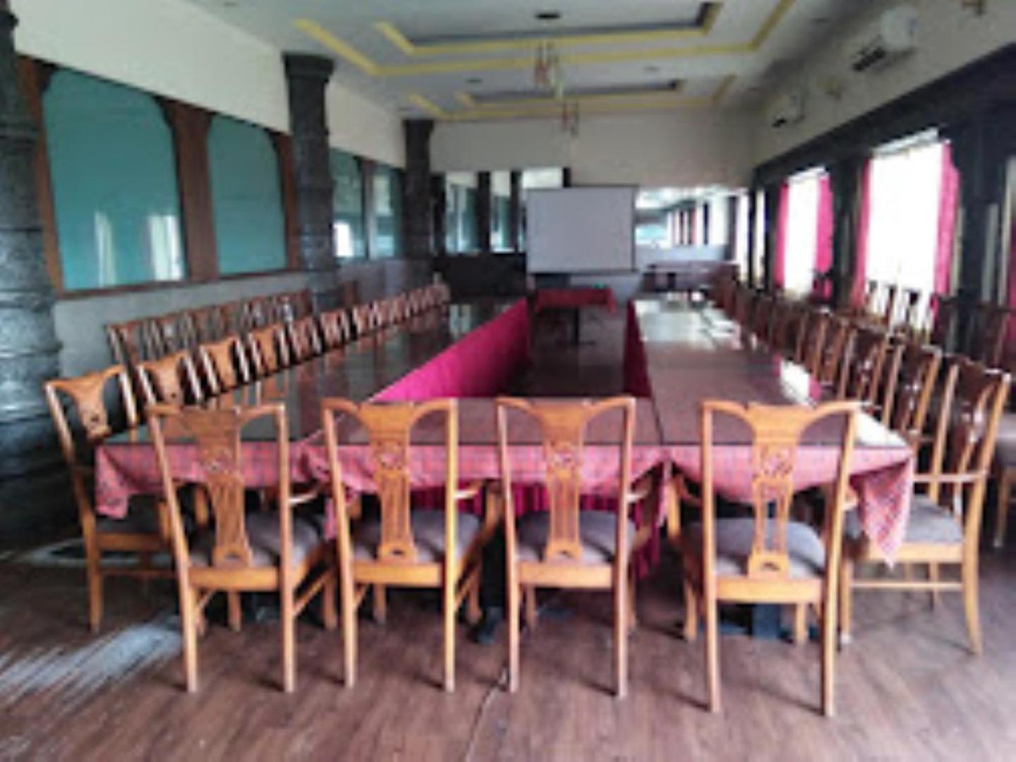 Hotel Maratha Palace,萨塔拉 外观 照片