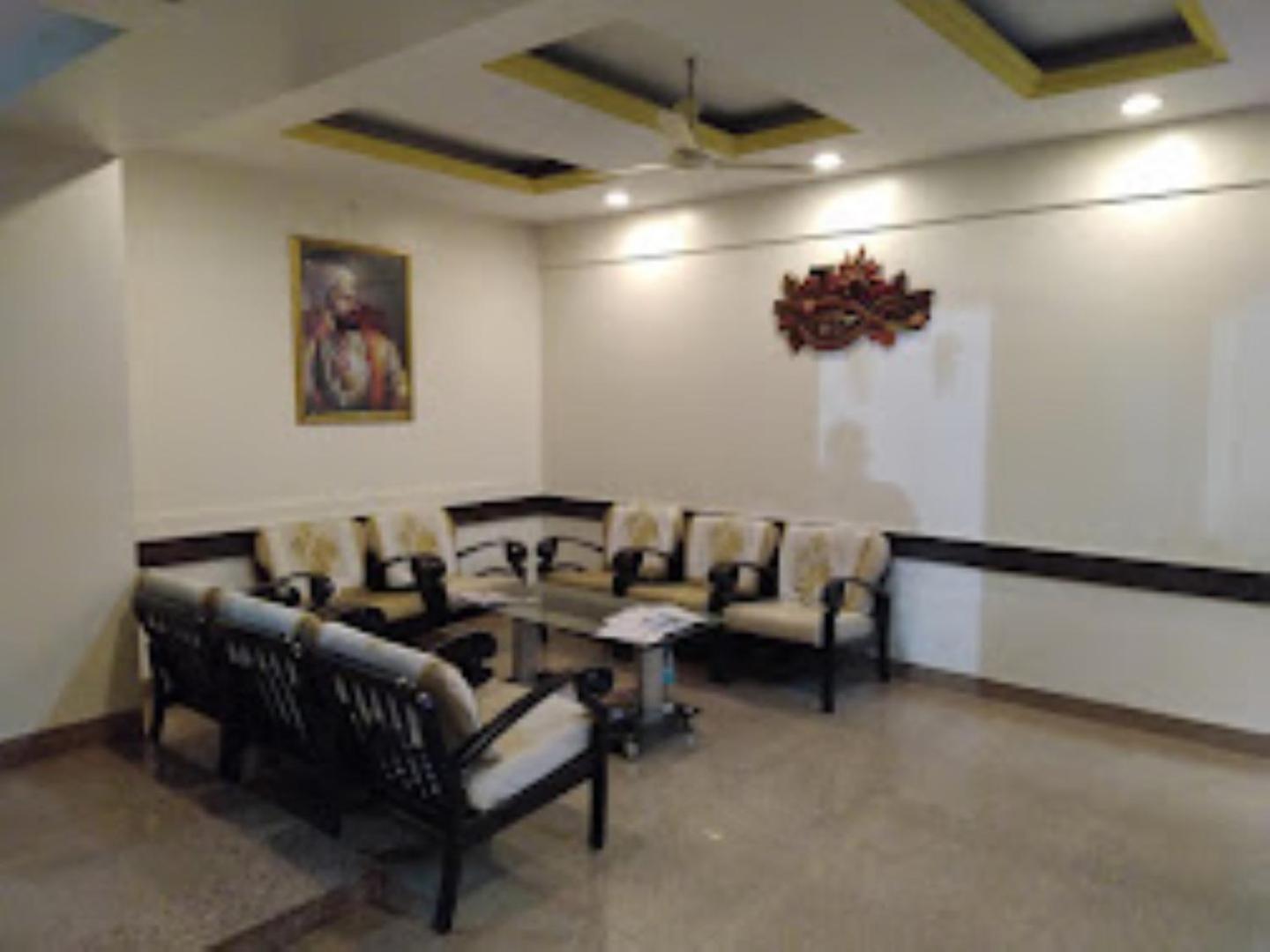 Hotel Maratha Palace,萨塔拉 外观 照片