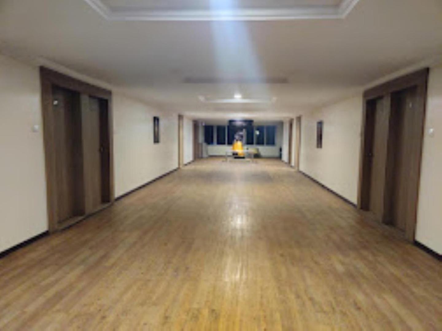 Hotel Maratha Palace,萨塔拉 外观 照片