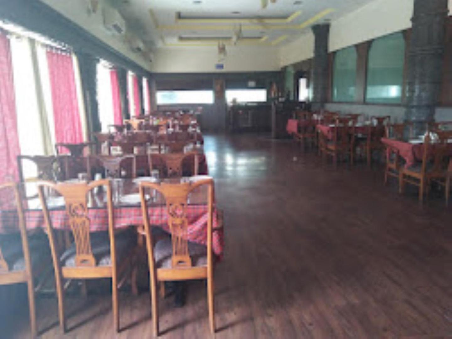Hotel Maratha Palace,萨塔拉 外观 照片