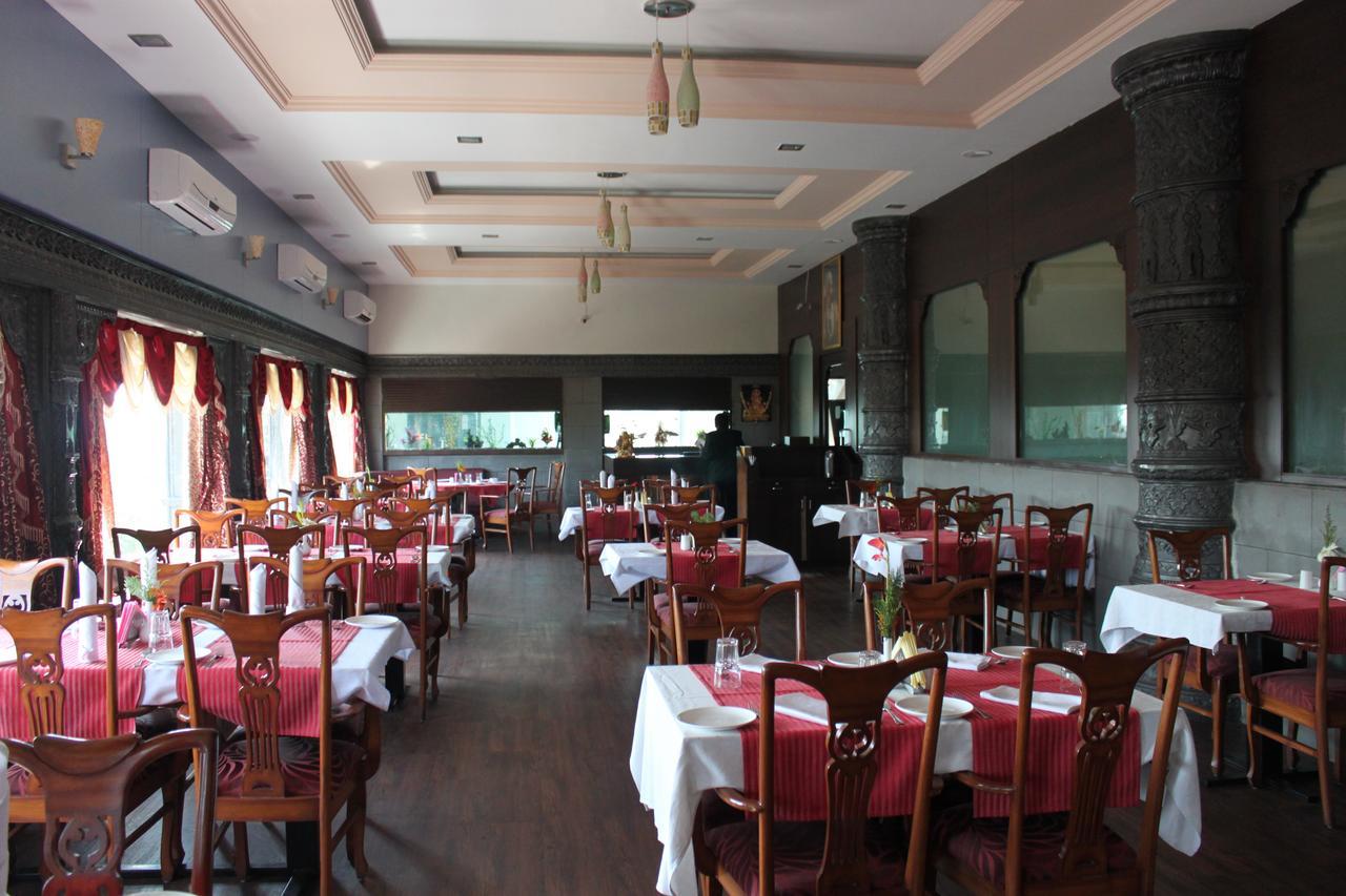 Hotel Maratha Palace,萨塔拉 外观 照片